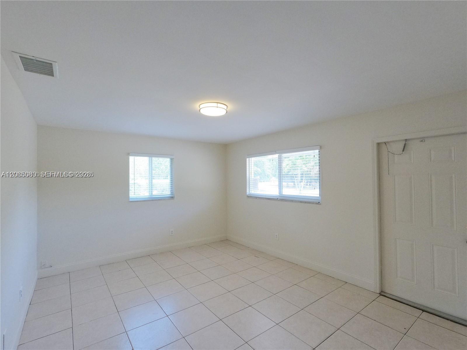 4906 Serafica Drive 7 Property Photo 3