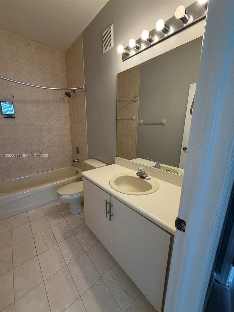 7130 Nw 177th Street 207-8 Property Photo 13