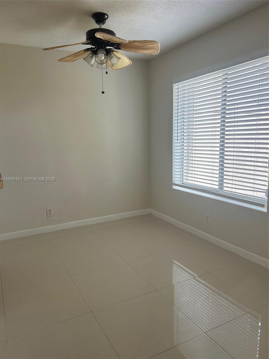 815 W Boynton Beach Boulevard 2-202 Property Photo 12
