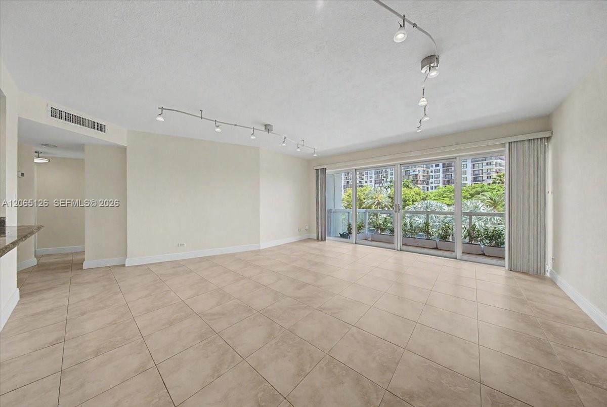 2451 Brickell Avenue 4f Property Photo 6