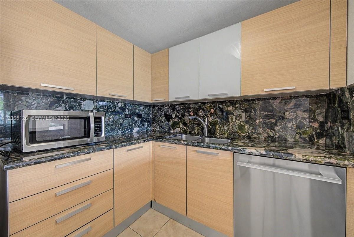 2451 Brickell Avenue 4f Property Photo 9