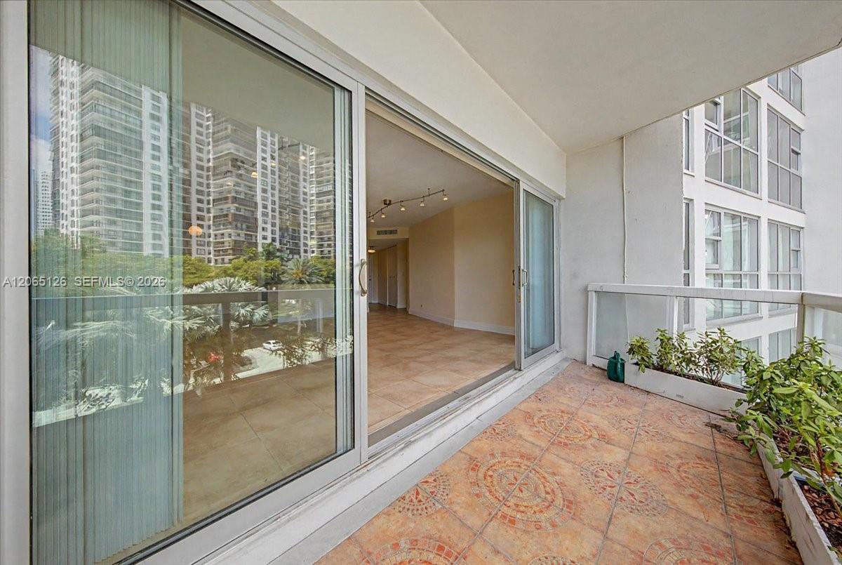 2451 Brickell Avenue 4f Property Photo 15