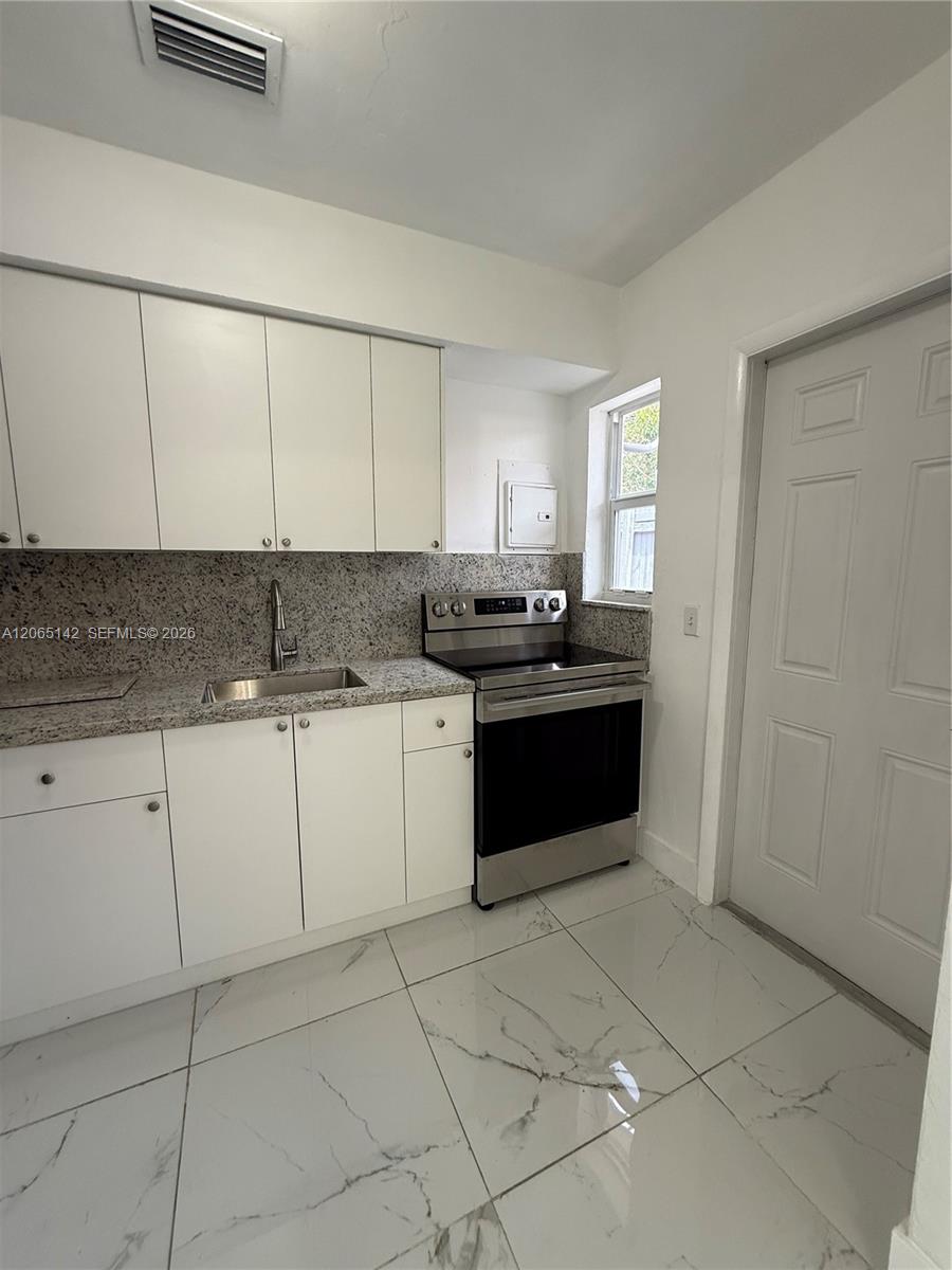 3177 Sw 27th Terrace 3177 Property Photo 7