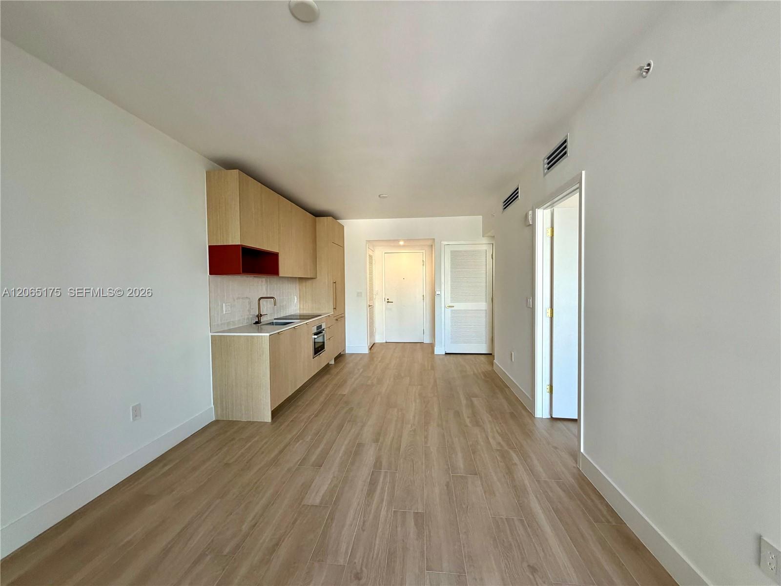 90 Ne 32nd Street 711 Property Photo 28