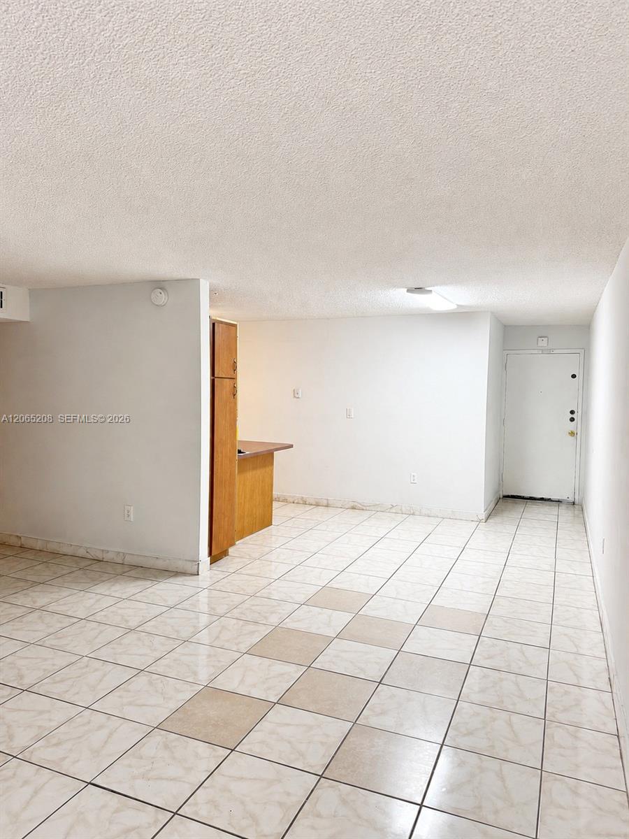 555 Ne 123rd Street 215-d Property Photo 3