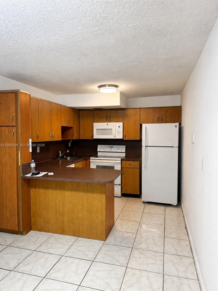 555 Ne 123rd Street 215-d Property Photo 4