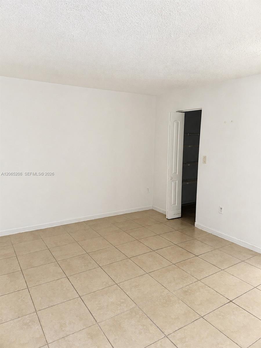 555 Ne 123rd Street 215-d Property Photo 11