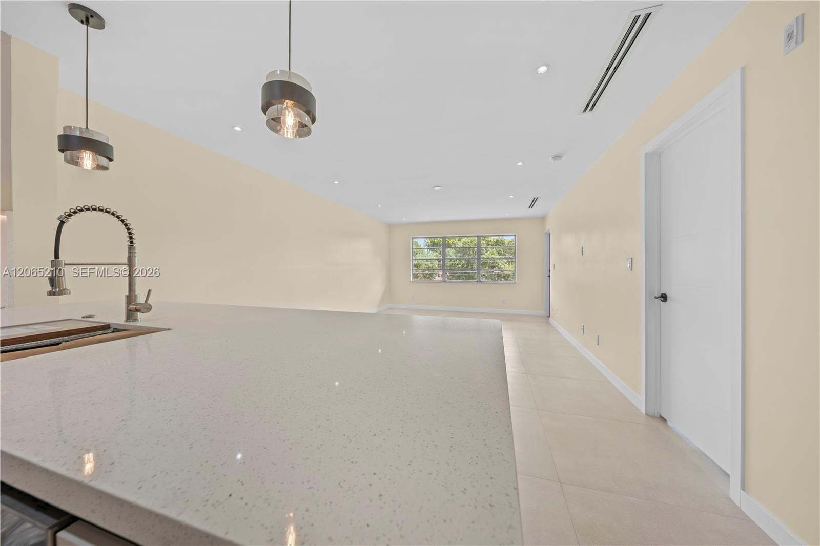 1400 Ne 191st Street 305 Property Photo 4
