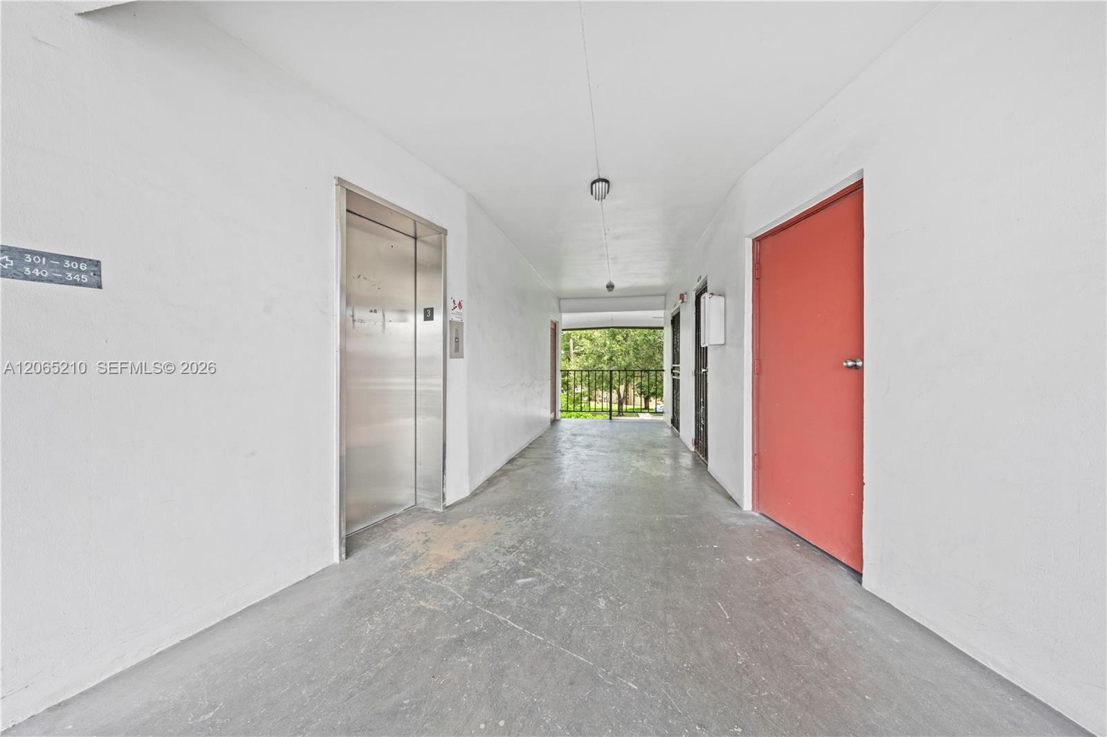 1400 Ne 191st Street 305 Property Photo 21