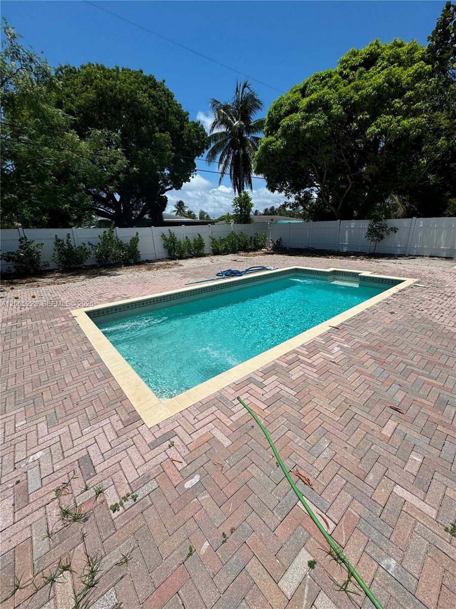 A12065223 Property Photo 2