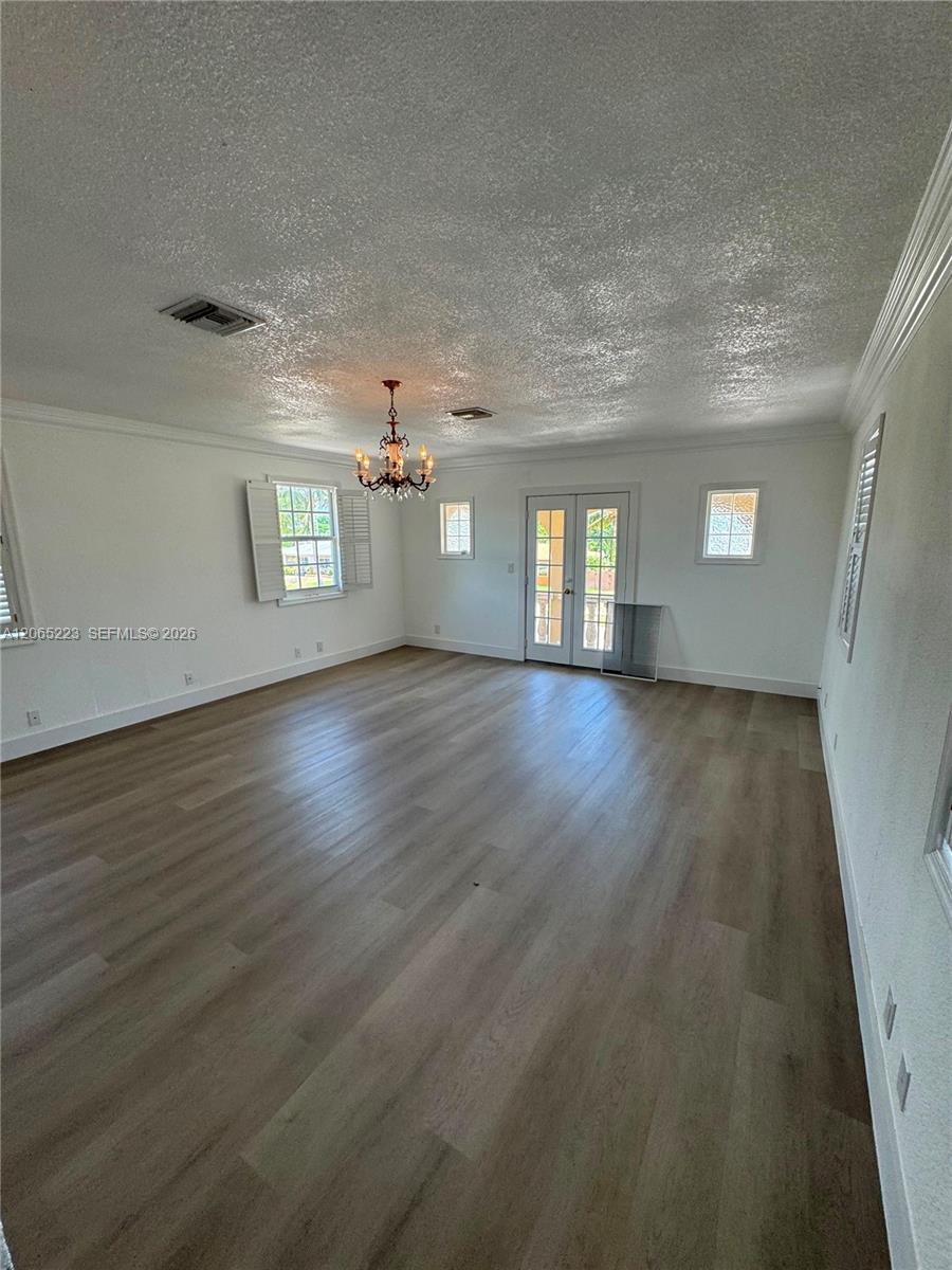 A12065223 Property Photo 7