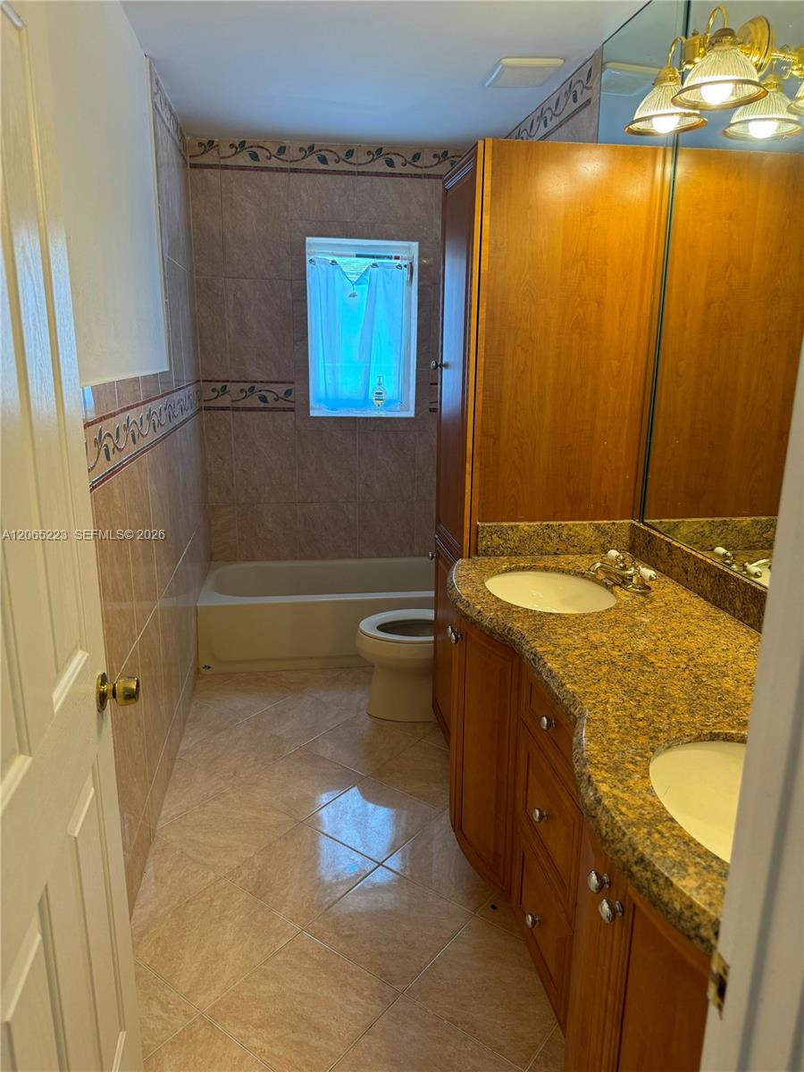 A12065223 Property Photo 8