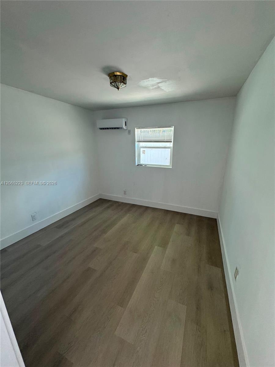 A12065223 Property Photo 18