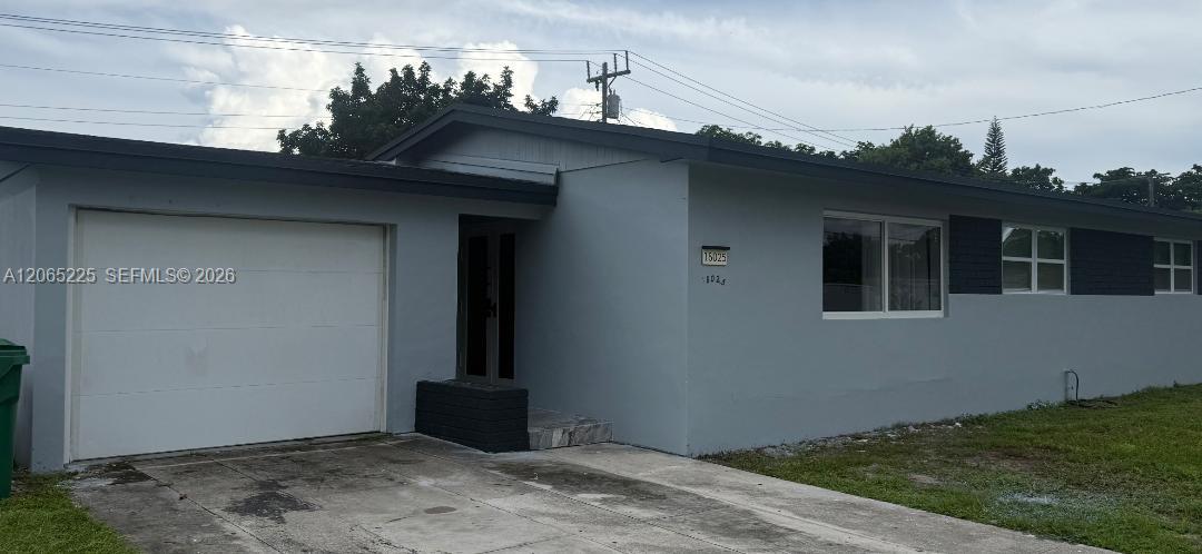 18025 Nw 17th Avenue Property Photo 5
