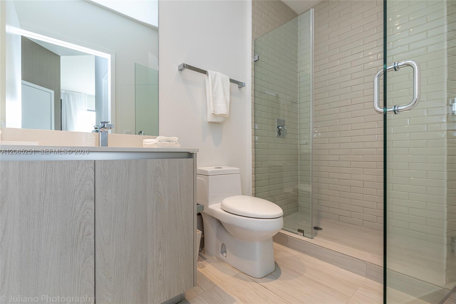 4010 S Ocean Drive R509 Property Photo 15