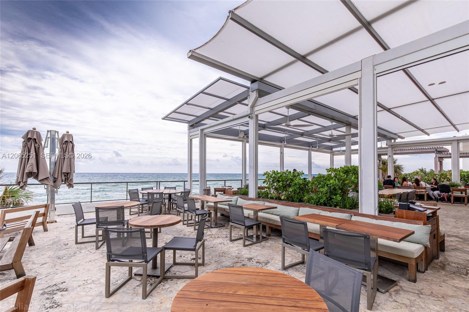 4010 S Ocean Drive R509 Property Photo 45