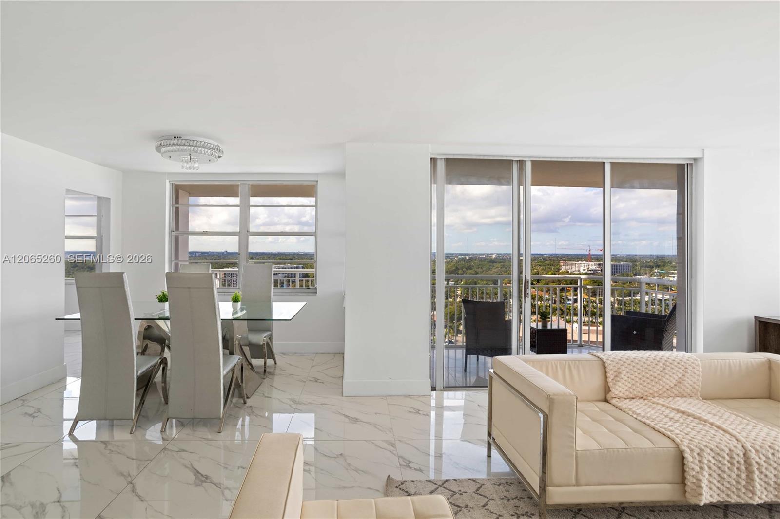 18051 Biscayne Boulevard 1904-1 Property Photo 4