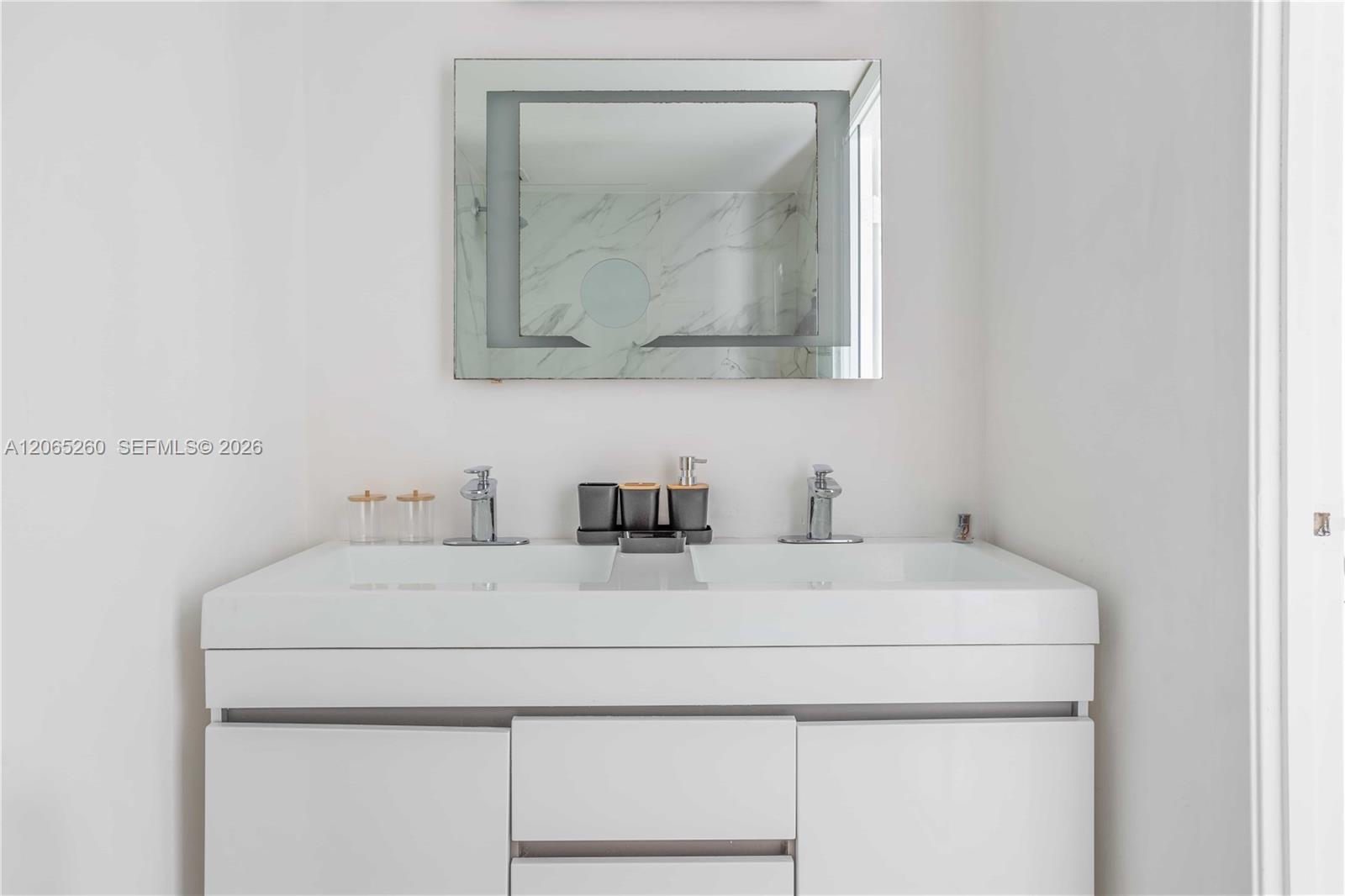 18051 Biscayne Boulevard 1904-1 Property Photo 16