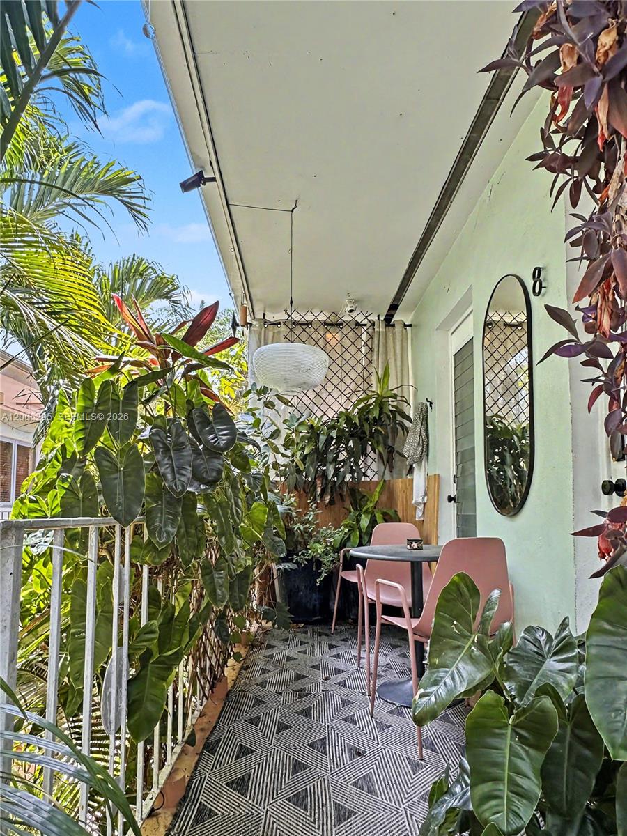 1127 Meridian Avenue 8-1127 Property Photo 9