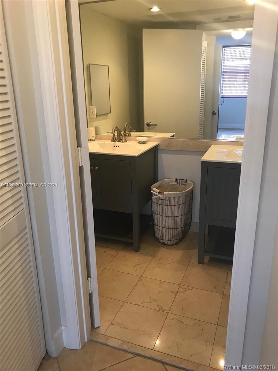 6917 Collins Avenue 912 Property Photo 13