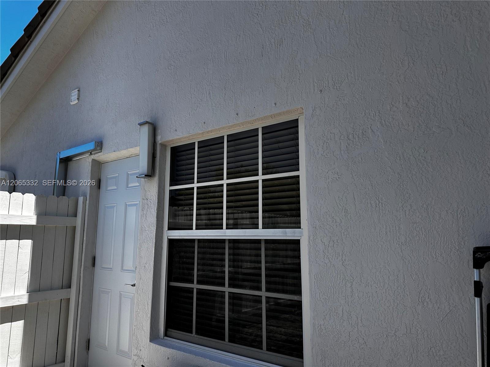 A12065332 Property Photo 3