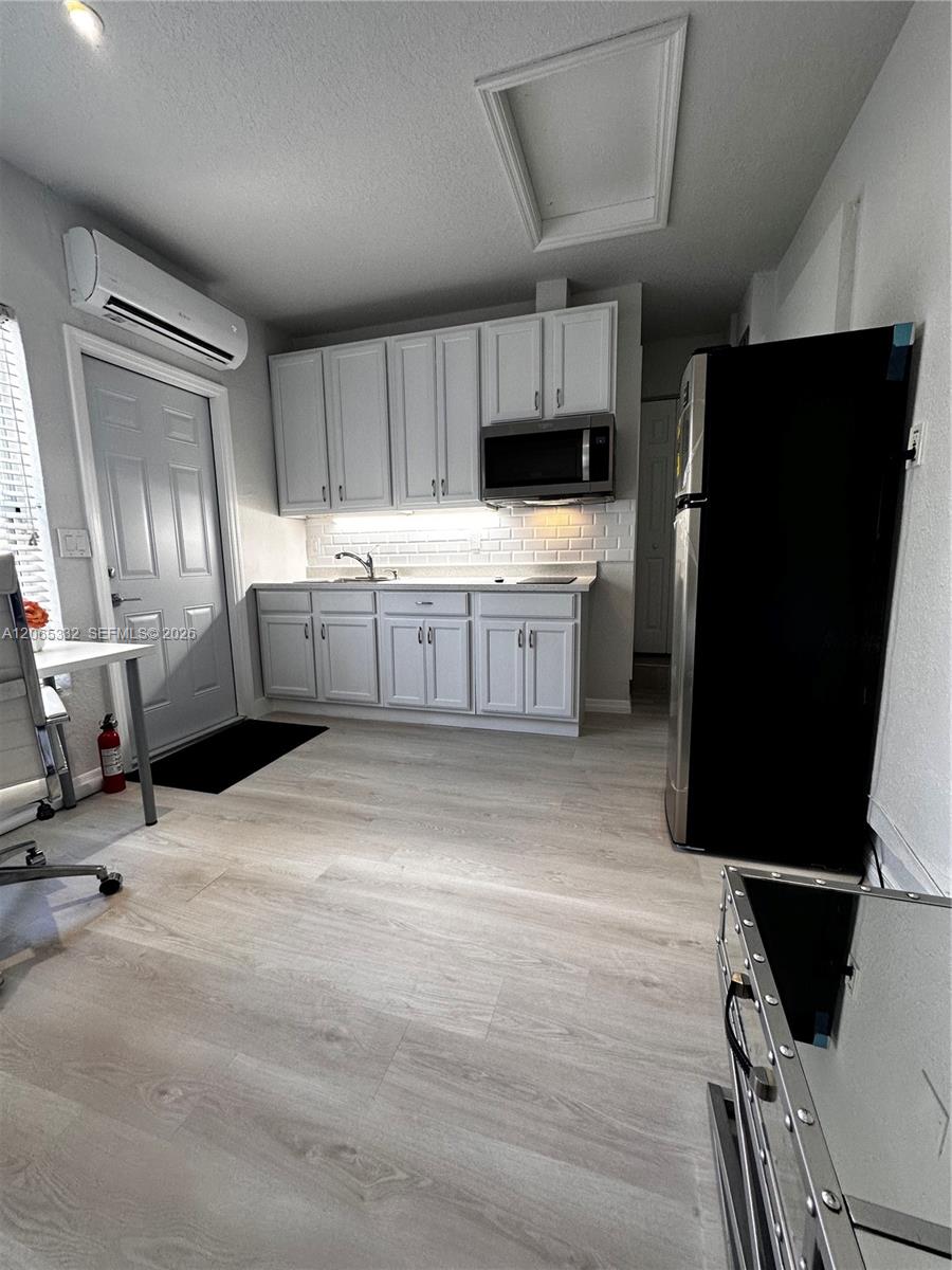 A12065332 Property Photo 11