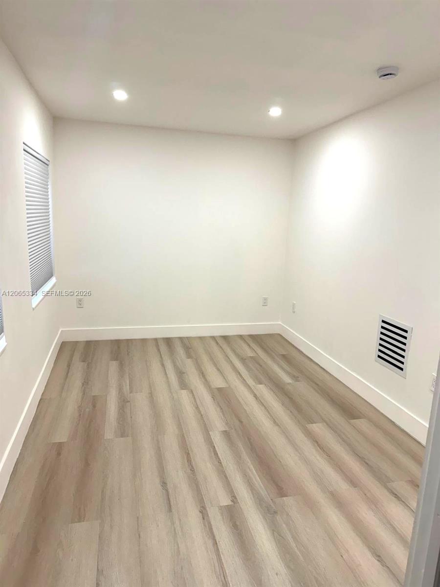 470 Ne 130th Street Property Photo 10