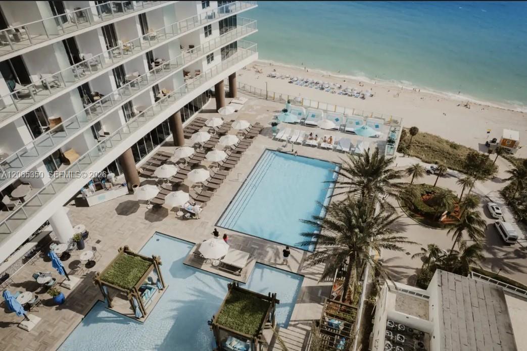 4111 S Ocean Drive 1912 Property Photo 3