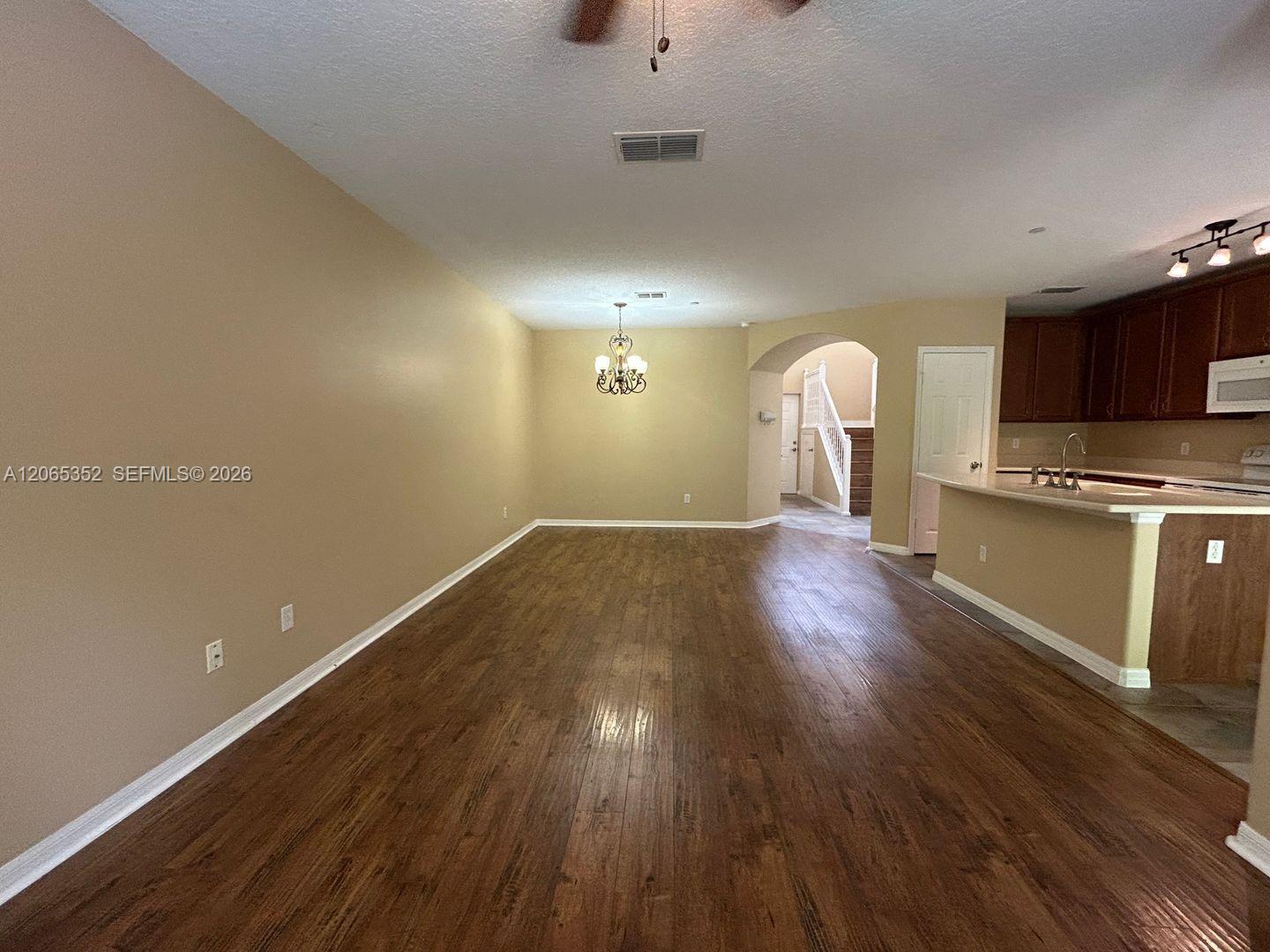 6018 Tivoli Gardens Boulevard Property Photo 3