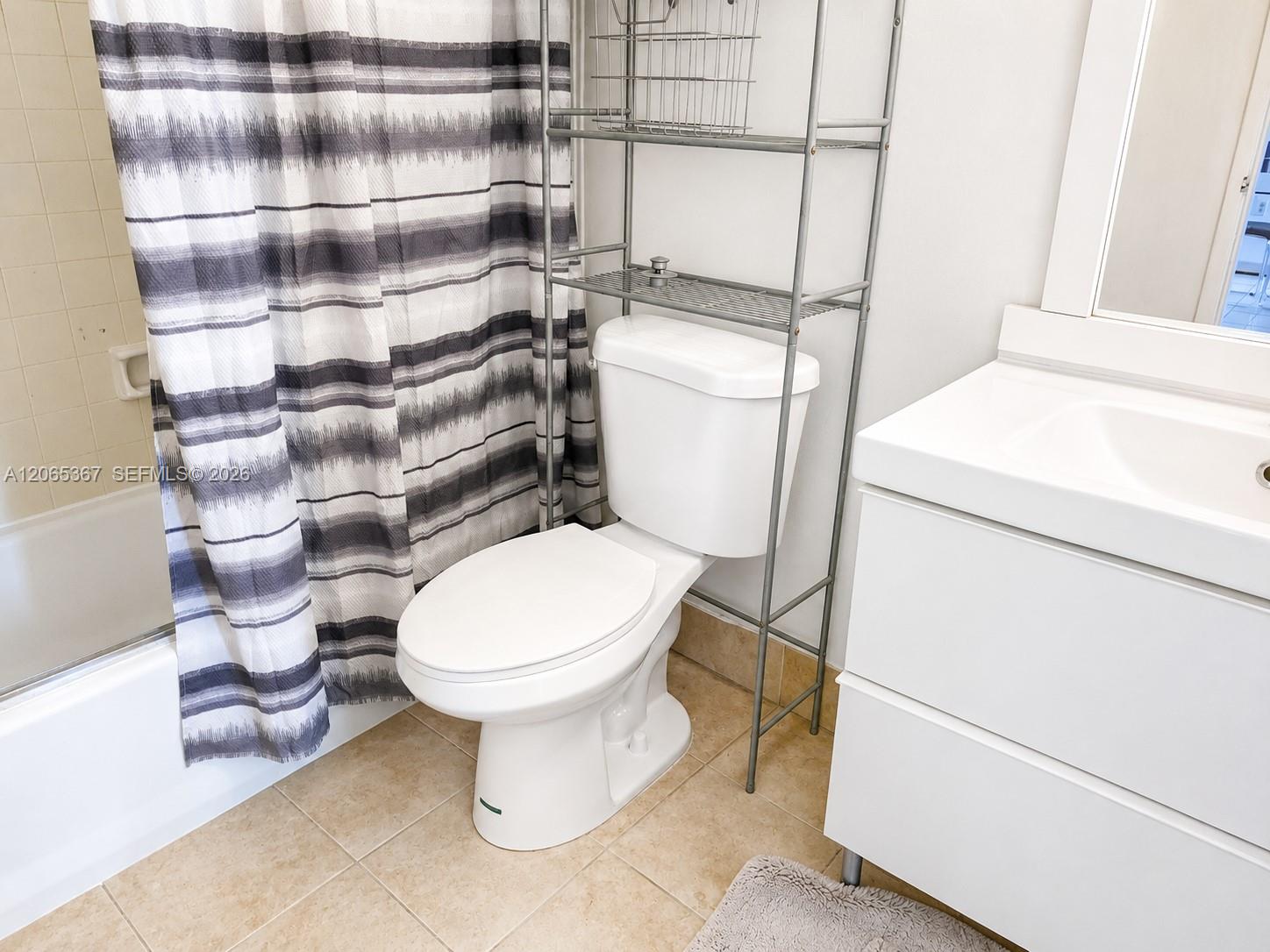 2841 Ne 163rd Street 608 Property Photo 14