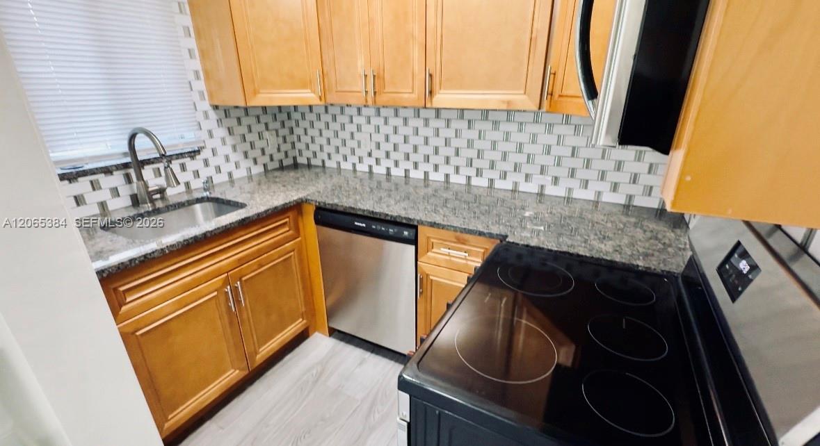 6625 Winfield Boulevard 4-d Property Photo 11