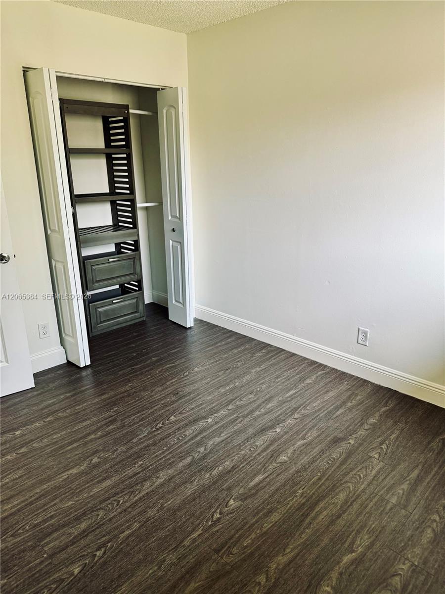 6625 Winfield Boulevard 4-d Property Photo 24