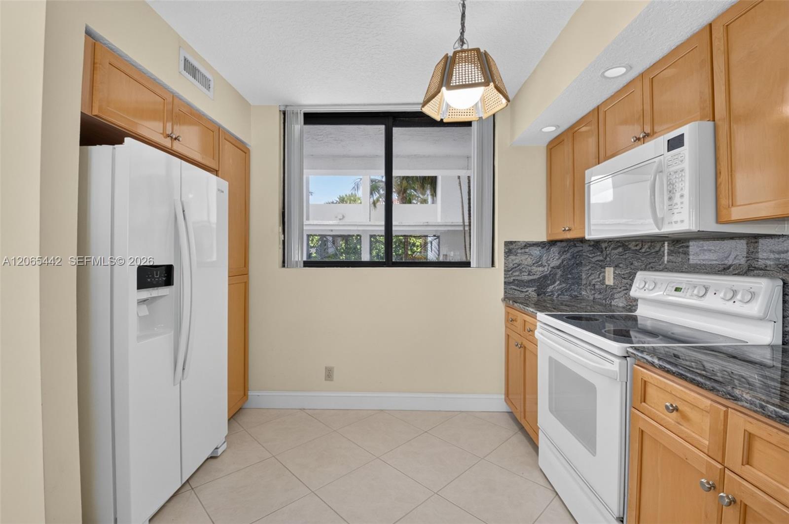 2565 S Ocean Boulevard 112n Property Photo 20