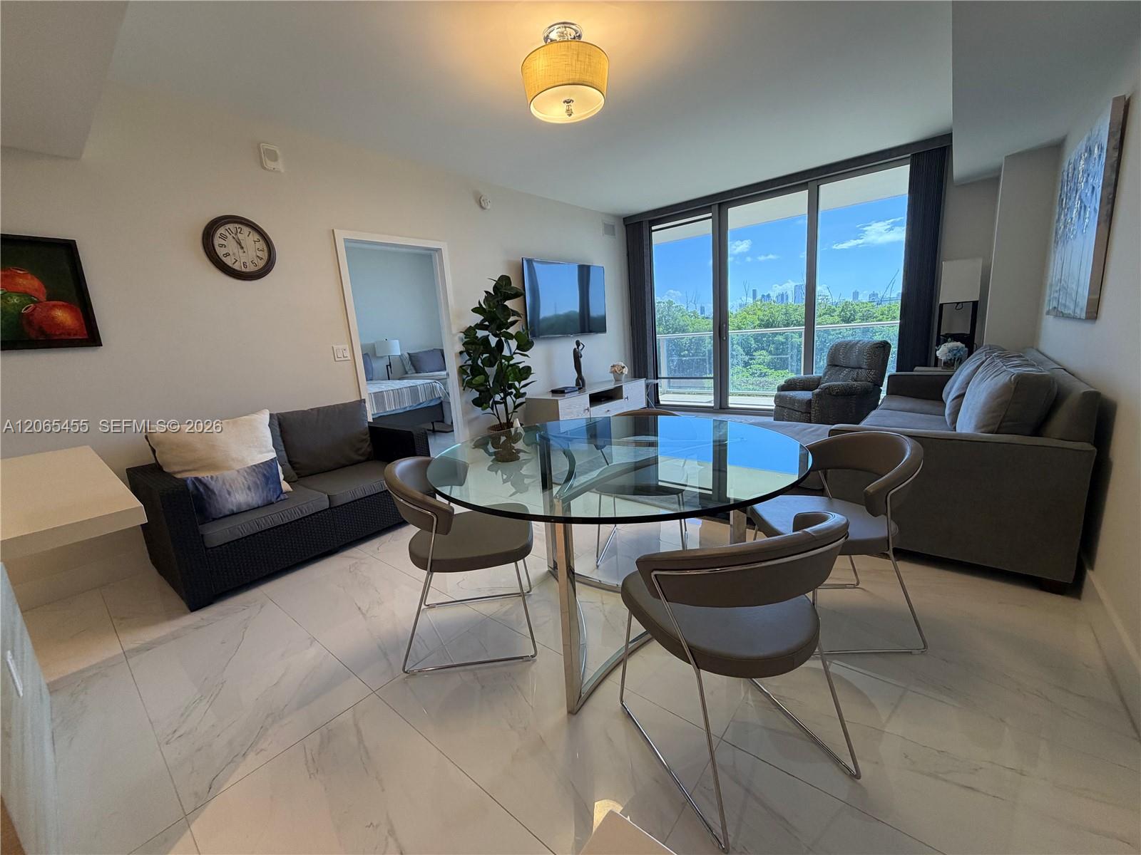 16385 Biscayne Blvd # 419 Property Photo 3