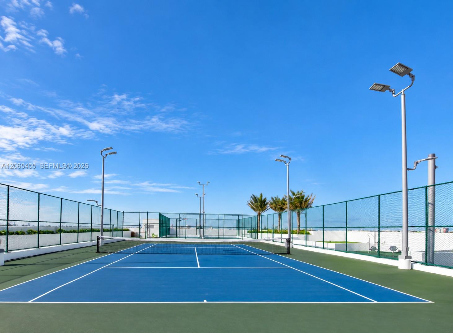 16385 Biscayne Blvd # 419 Property Photo 11