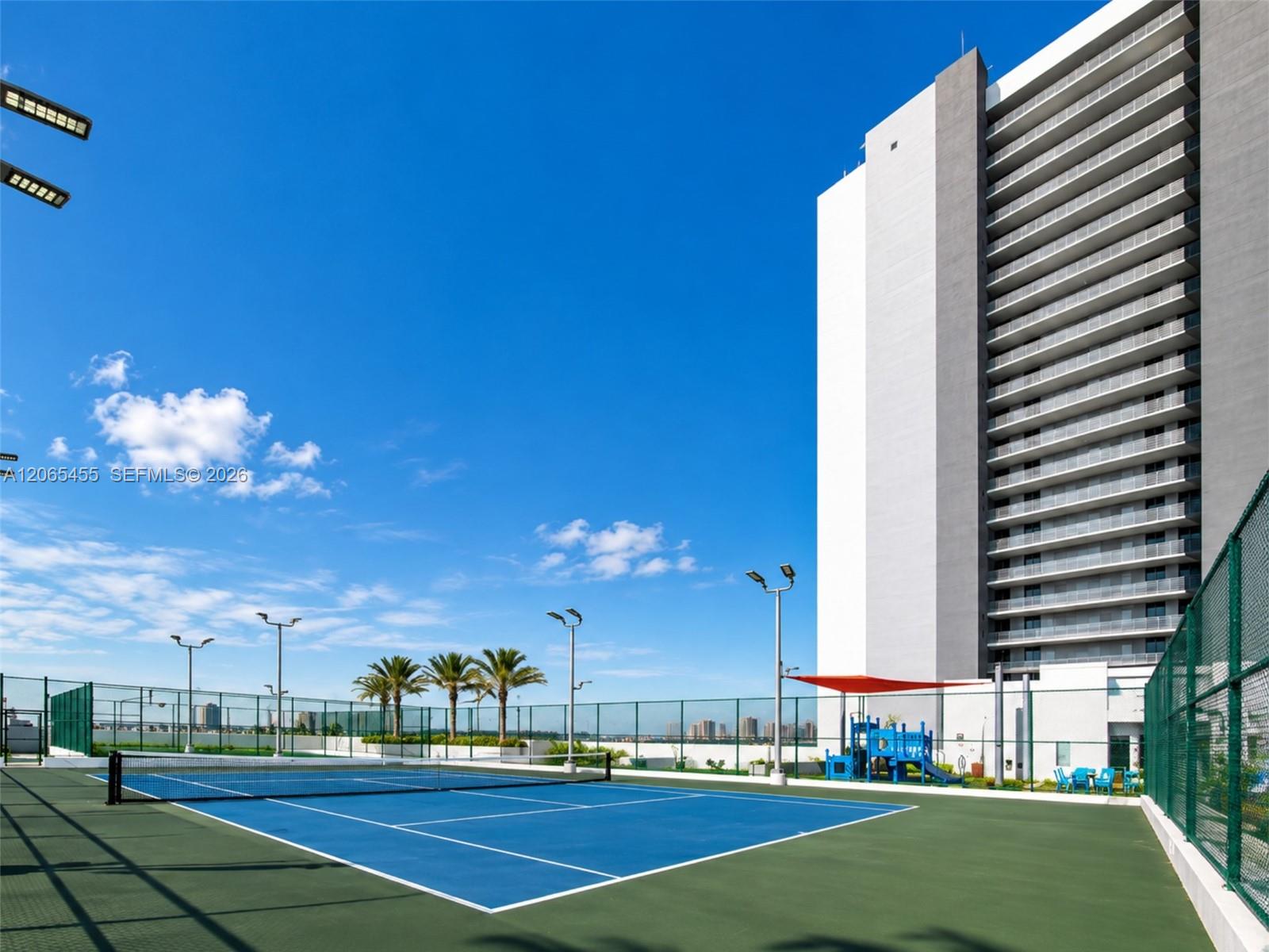 16385 Biscayne Blvd # 419 Property Photo 19