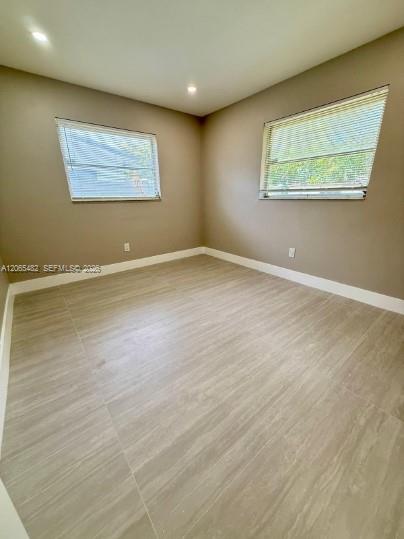 3931 Sw 51st Street 3933 Property Photo 5