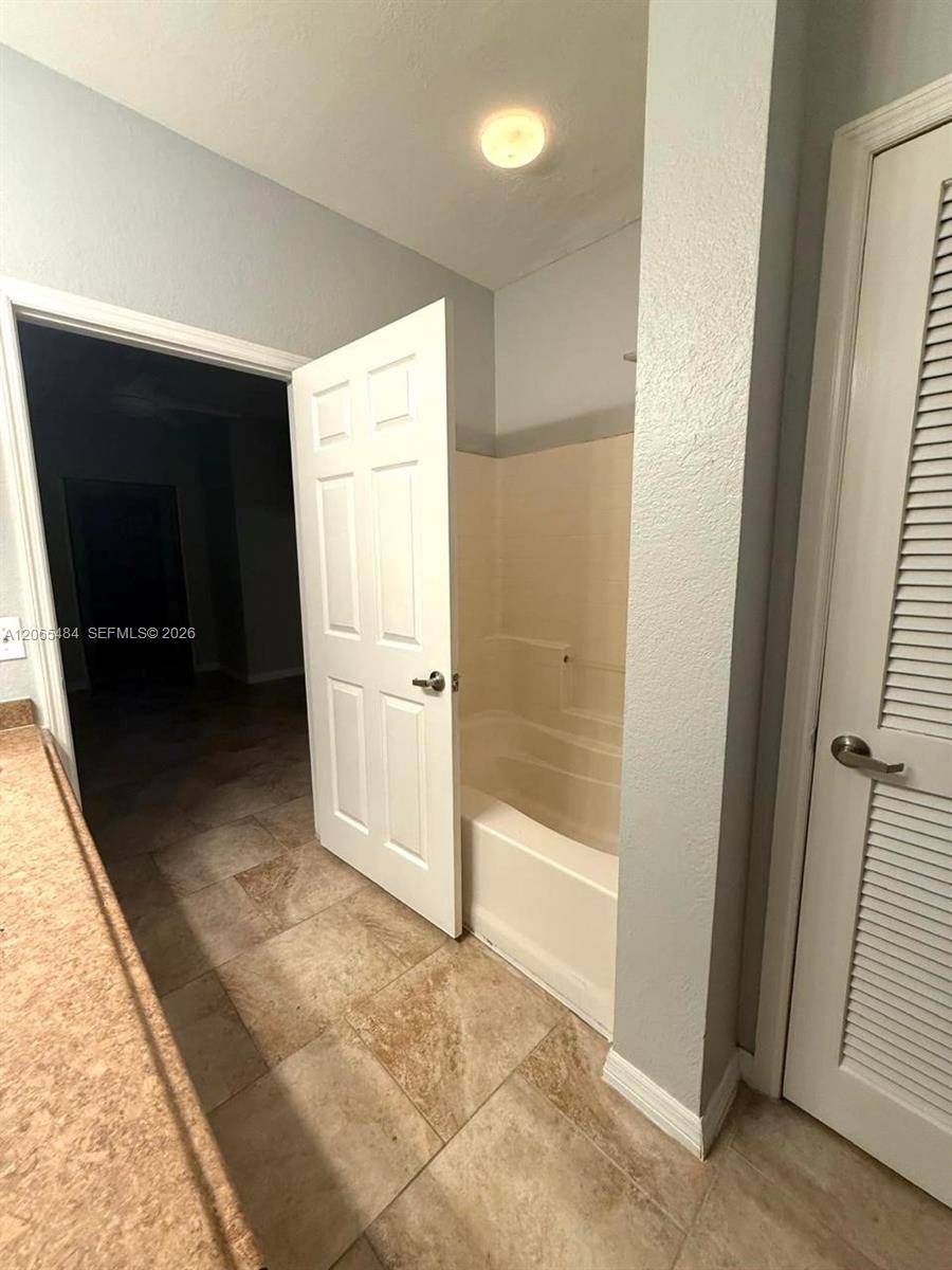 860 N Orange Avenue 258 Property Photo 8