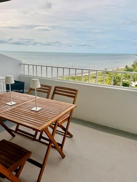 177 Ocean Lane Drive 1203 Property Photo 9