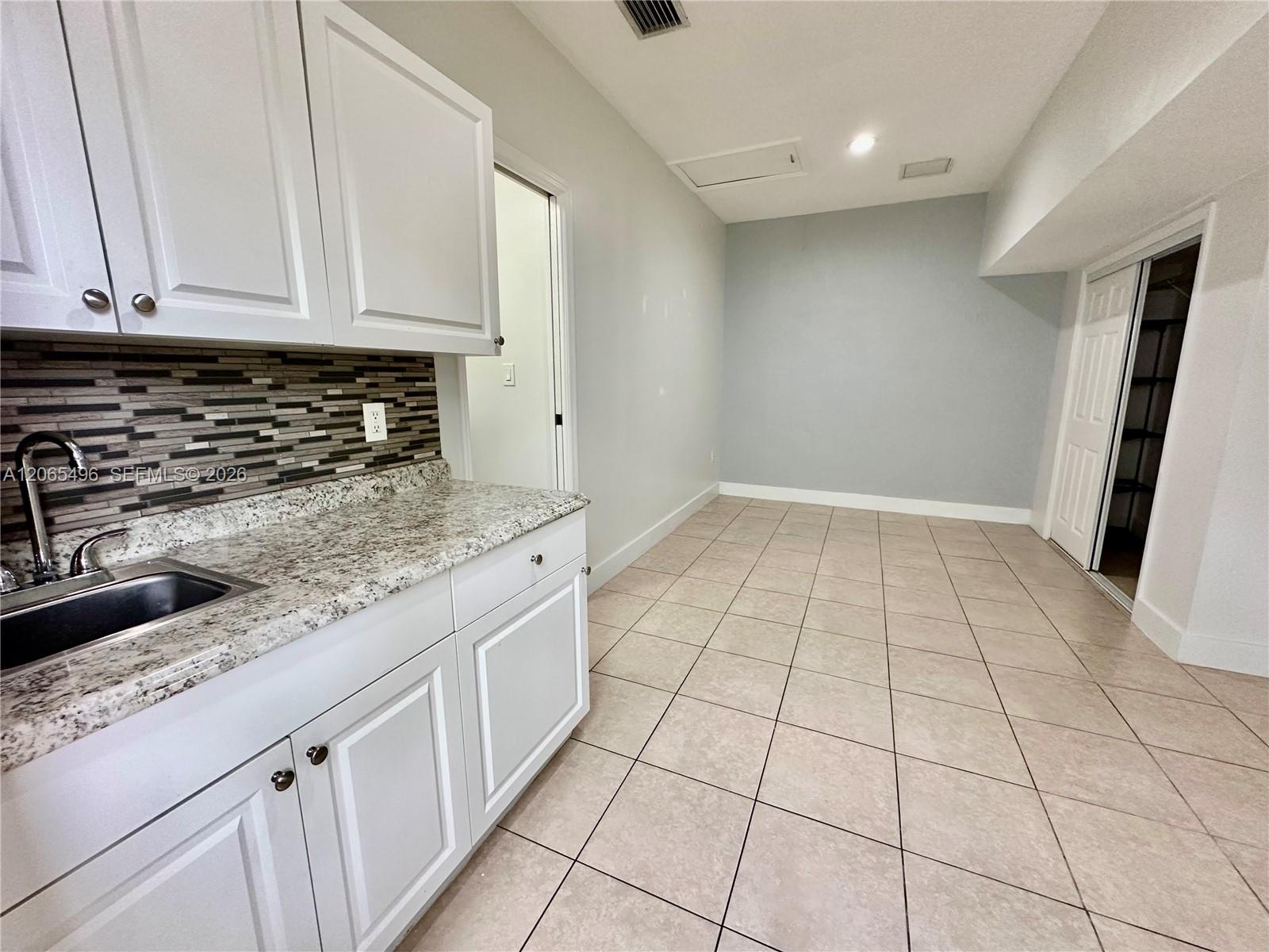 16025 Sw 53rd Terrace Efficiency Property Photo 1