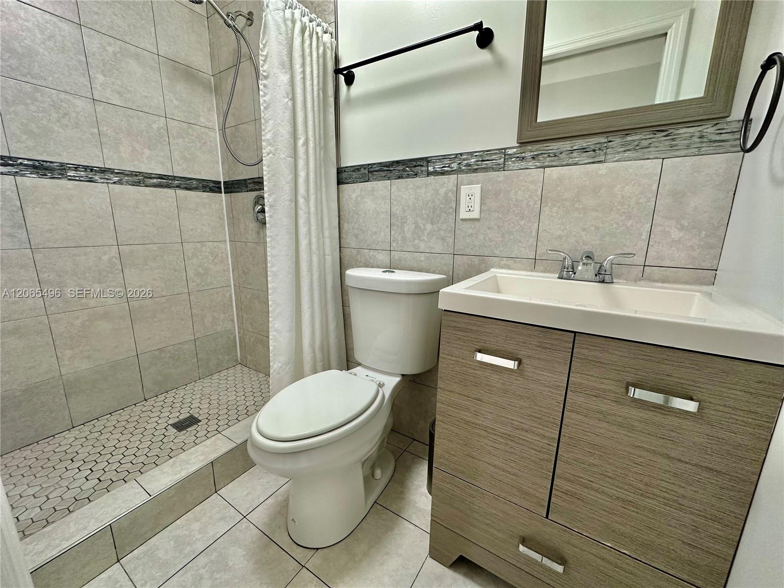 16025 Sw 53rd Terrace Efficiency Property Photo 6