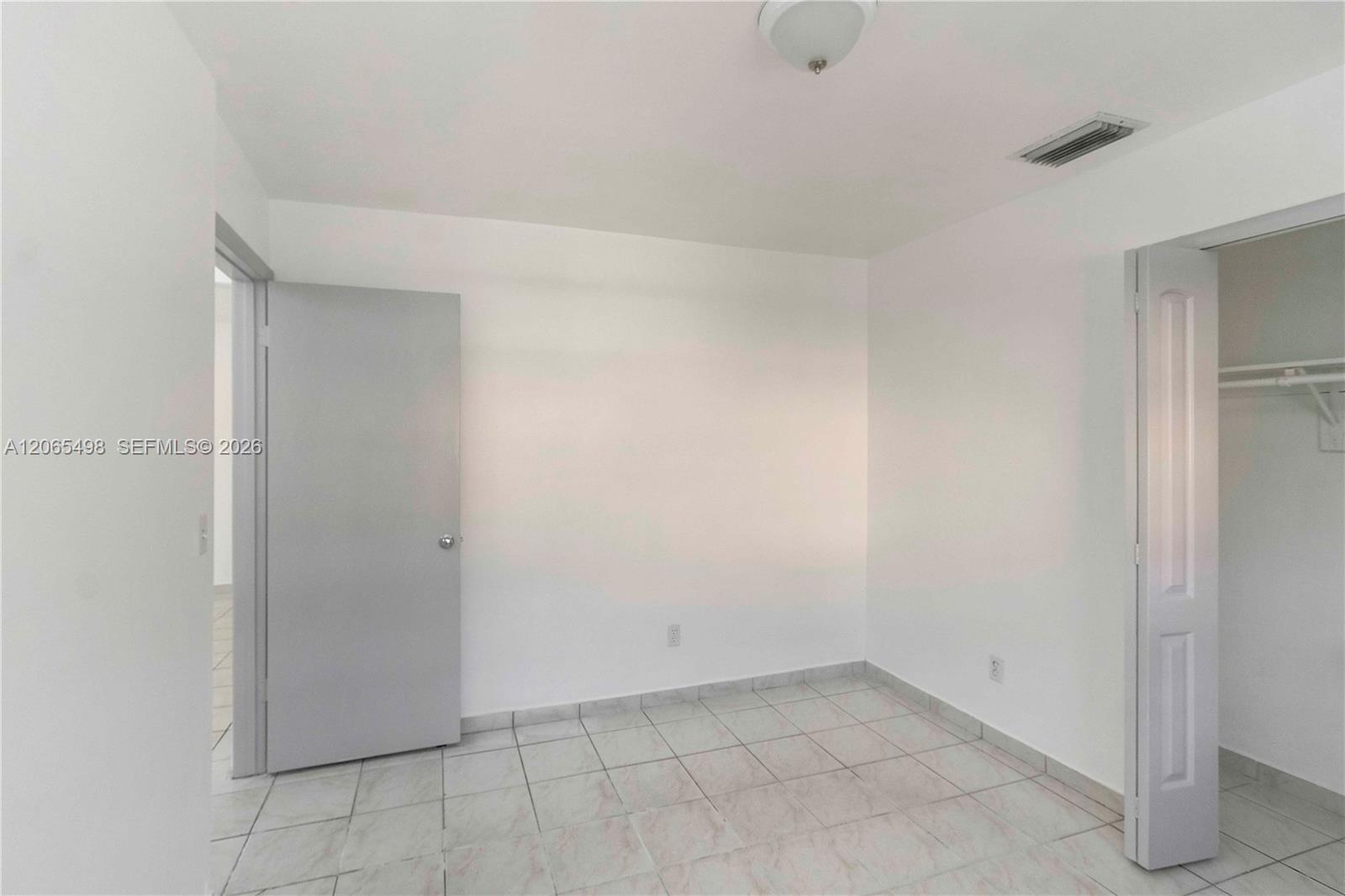 642 E 2nd Avenue A Property Photo 10
