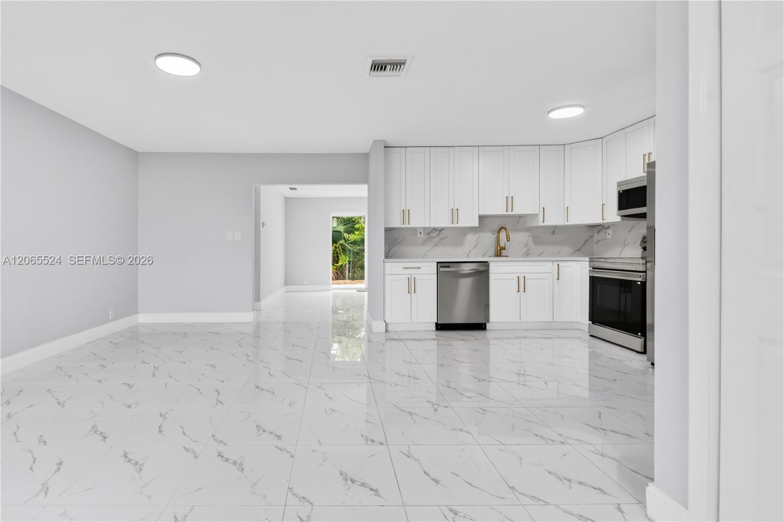 8500 Sw 20th Street Property Photo 7