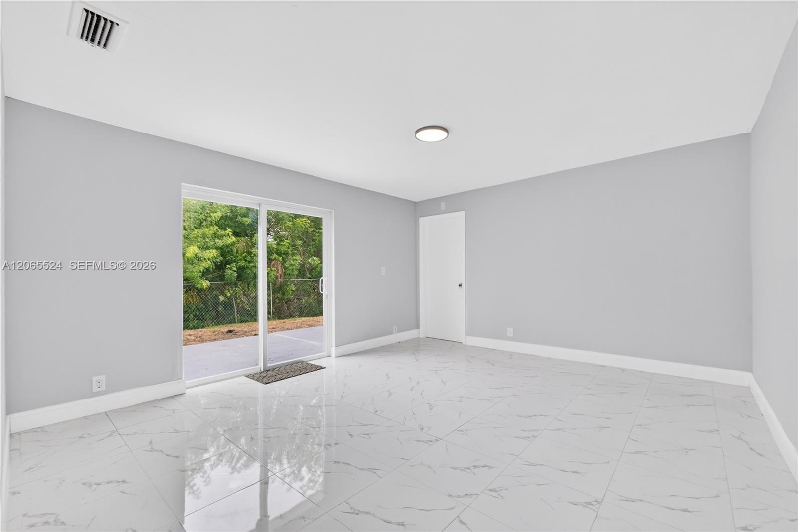 8500 Sw 20th Street Property Photo 11