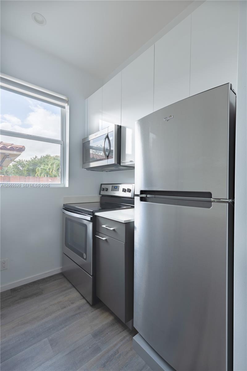 324 Mendoza Avenue 5 Property Photo 6