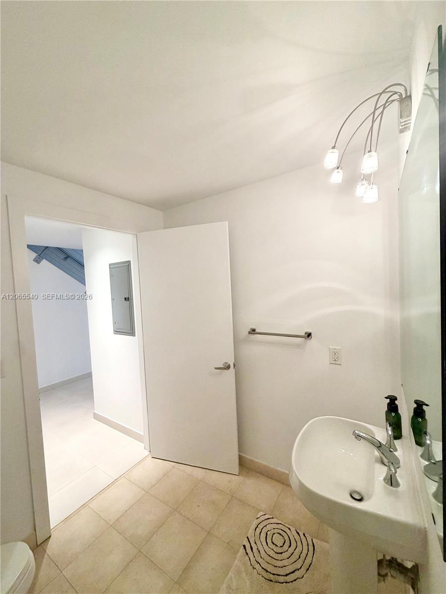 1050 W Brickell Avenue 206 Property Photo 14