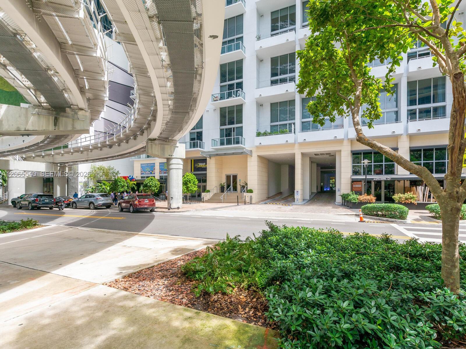 1050 W Brickell Avenue 206 Property Photo 29