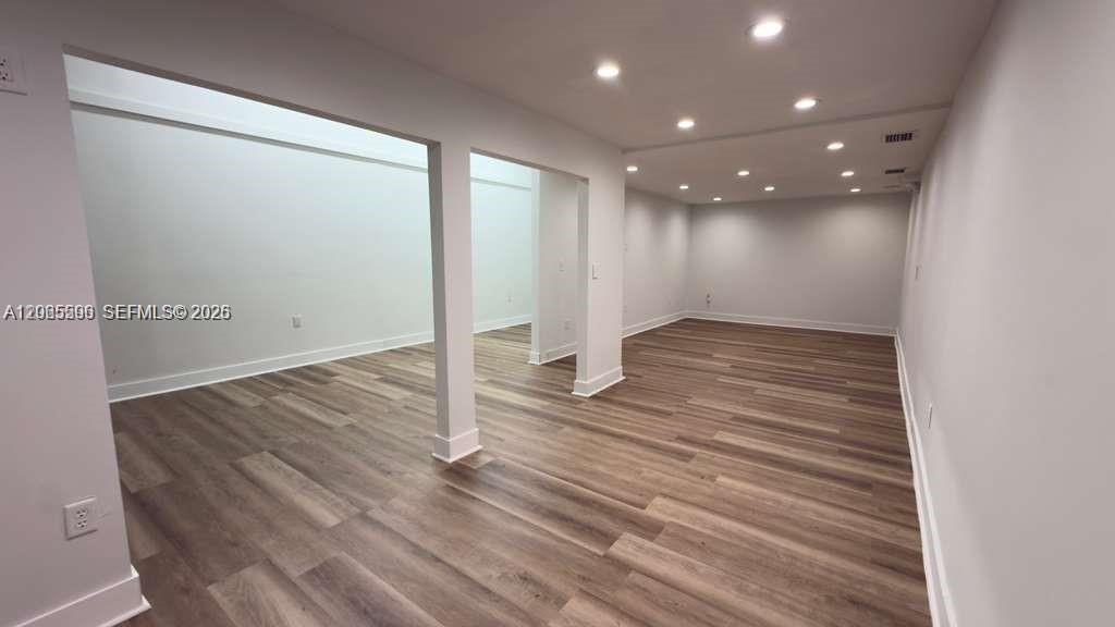 1671 W 37th Street 2 Property Photo 15