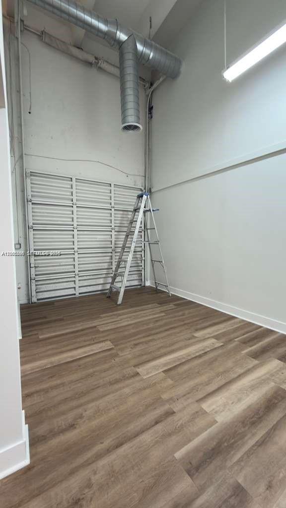 1671 W 37th Street 2 Property Photo 16