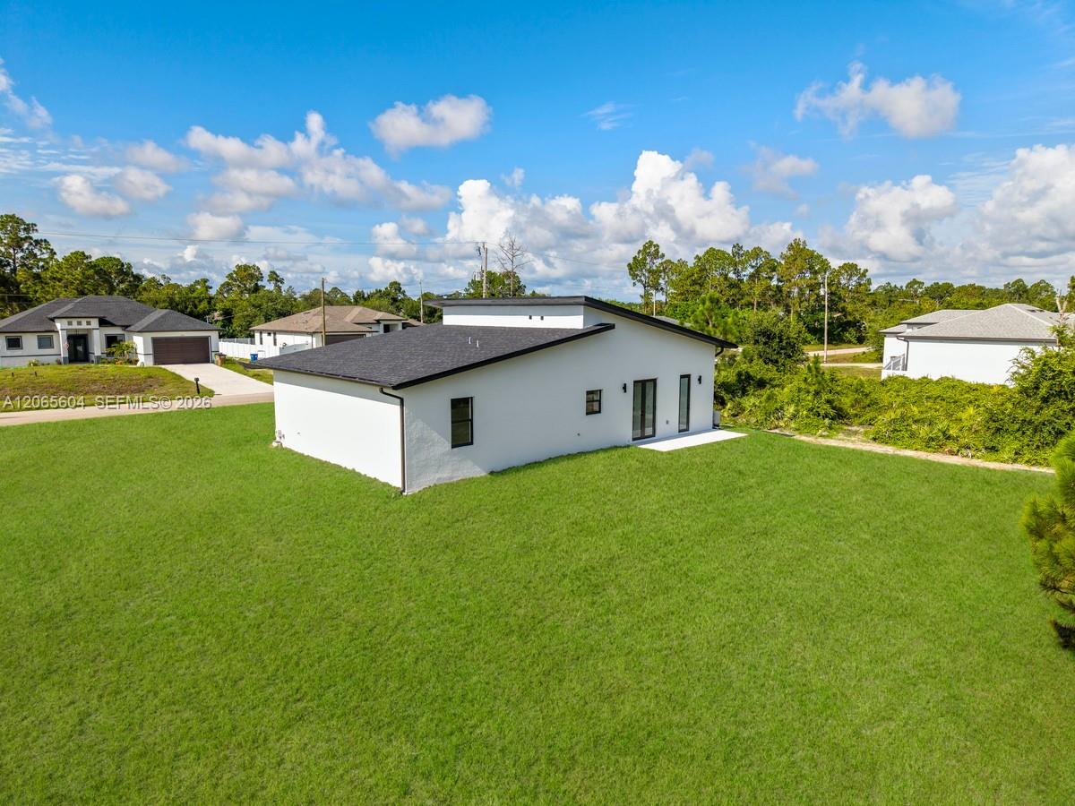1255 Nimitz Property Photo 4